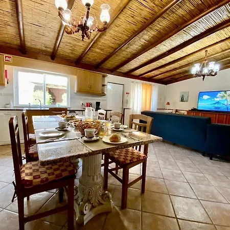 Palma's Place Casanova #wifi#heatedpool#relax 펜션 *